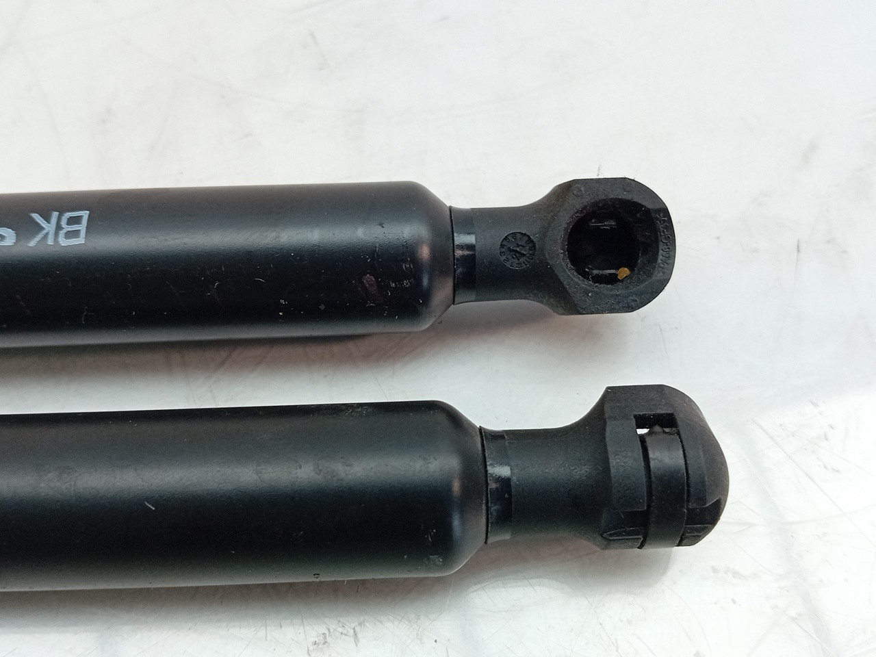 Trunk Shock Absorber PEUGEOT 308 SW II Van (LC_) Imagem-2