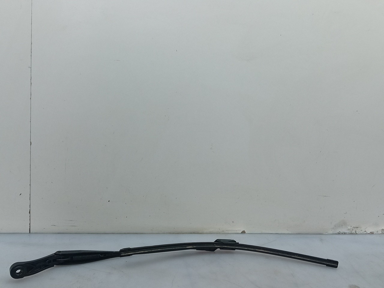 Windscreen wiper arm Left front PEUGEOT 308 SW II Van (LC_) Imagem-1