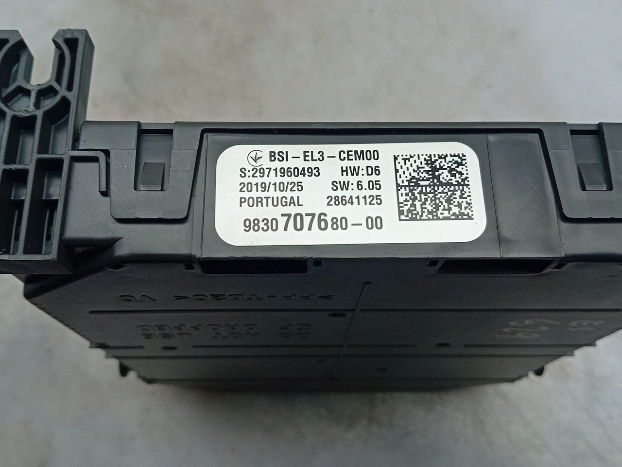Boîte de fusibles / SAM / BSI OPEL Corsa F Imagem-3