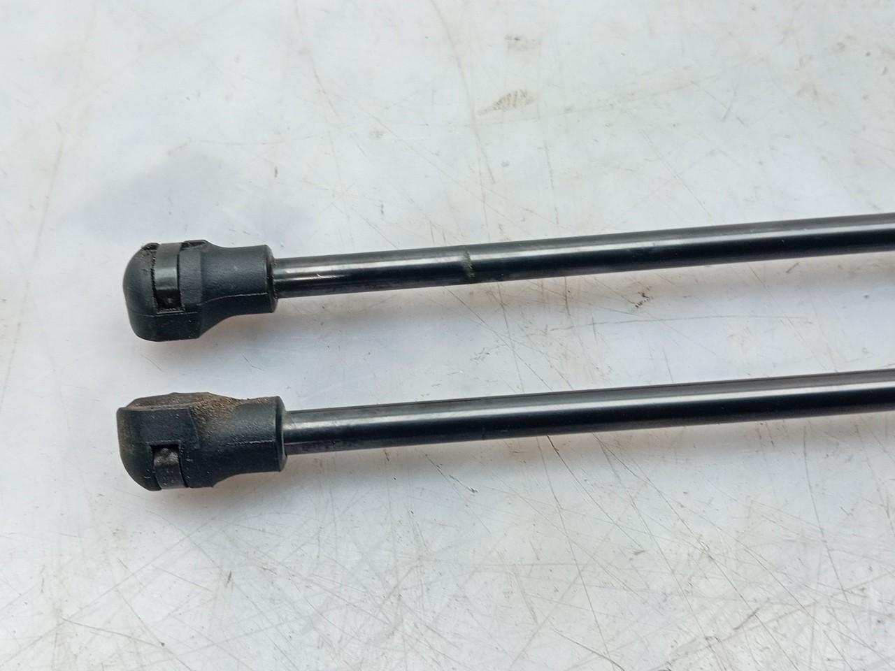 Trunk Shock Absorber OPEL Corsa F Imagem-1