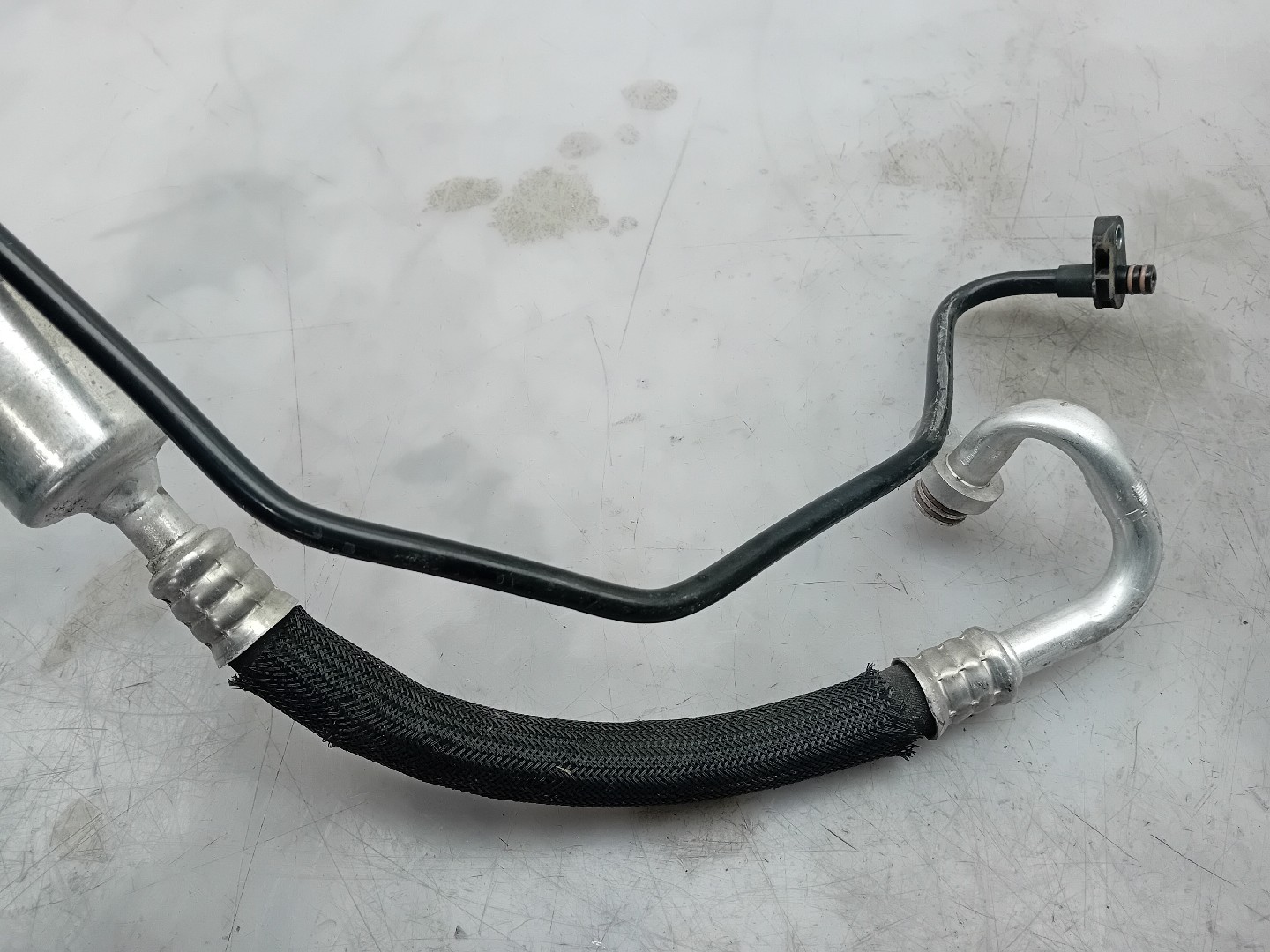Tubo aire acondicionado OPEL Corsa F Imagem-2