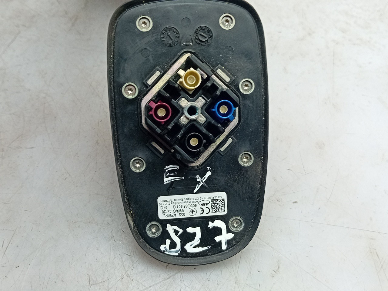 Antenne VOLKSWAGEN Polo (AW1) Imagem-1