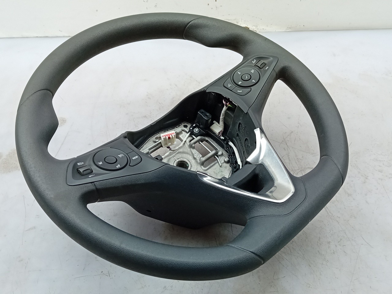 Steering wheel OPEL Corsa F Imagem-3
