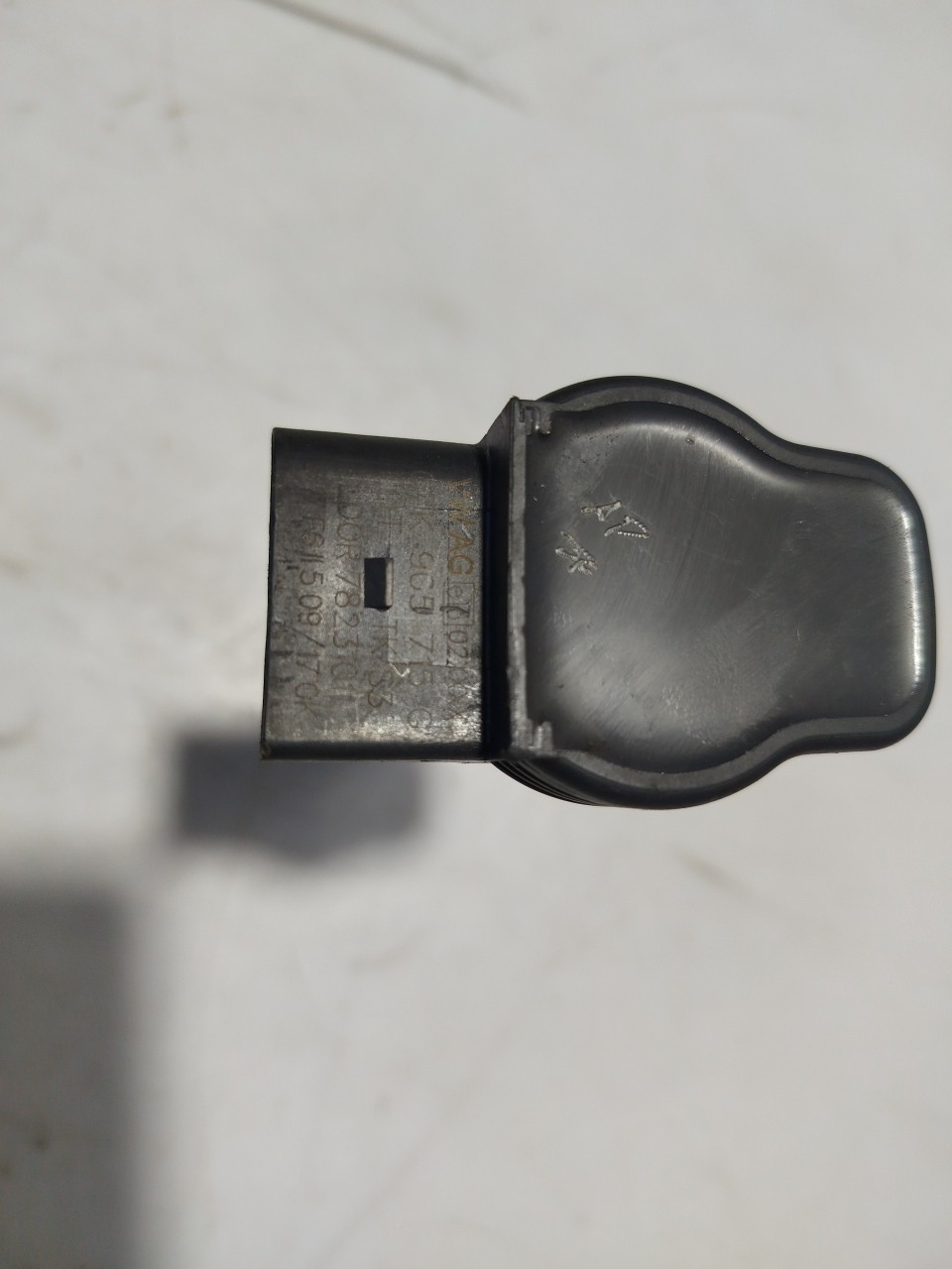Glow plug Relay AUDI A3 (8P1) Imagem-2
