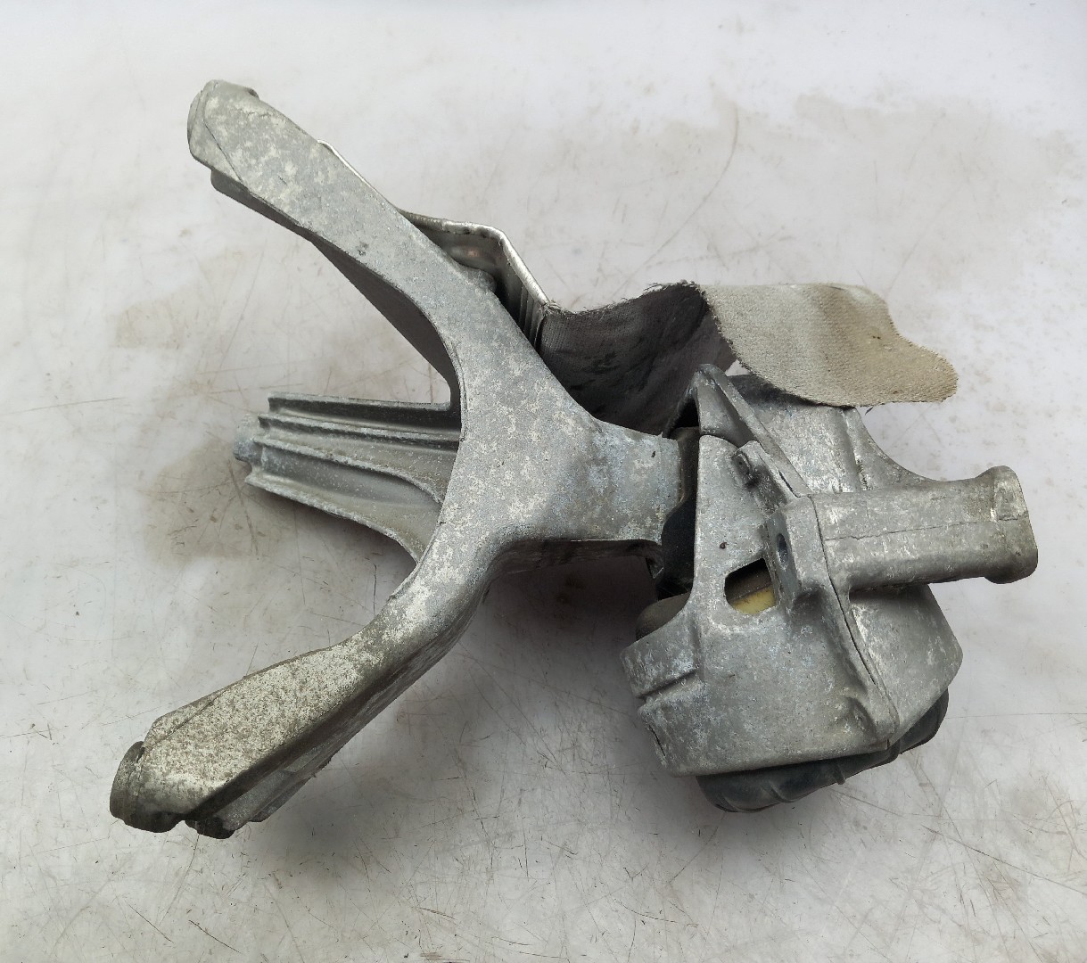 Engine Mount AUDI A4 Avant (8K5, B8) Imagem-2