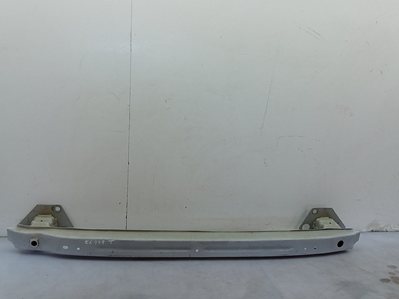 Rear bumper reinforcement CITROËN C3 III (SX) Imagem-1