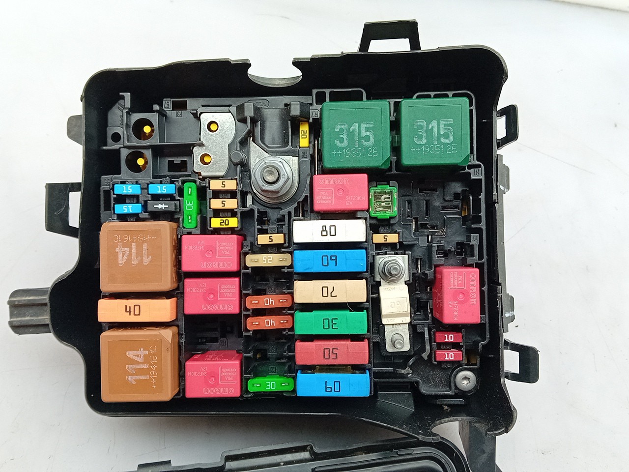 Fuse box / SAM / BSI CITROËN C3 III (SX) Imagem-1