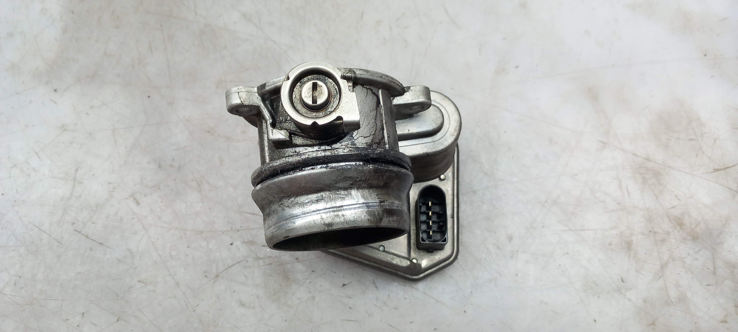 Throttle body BMW 1 (E81) Imagem-3