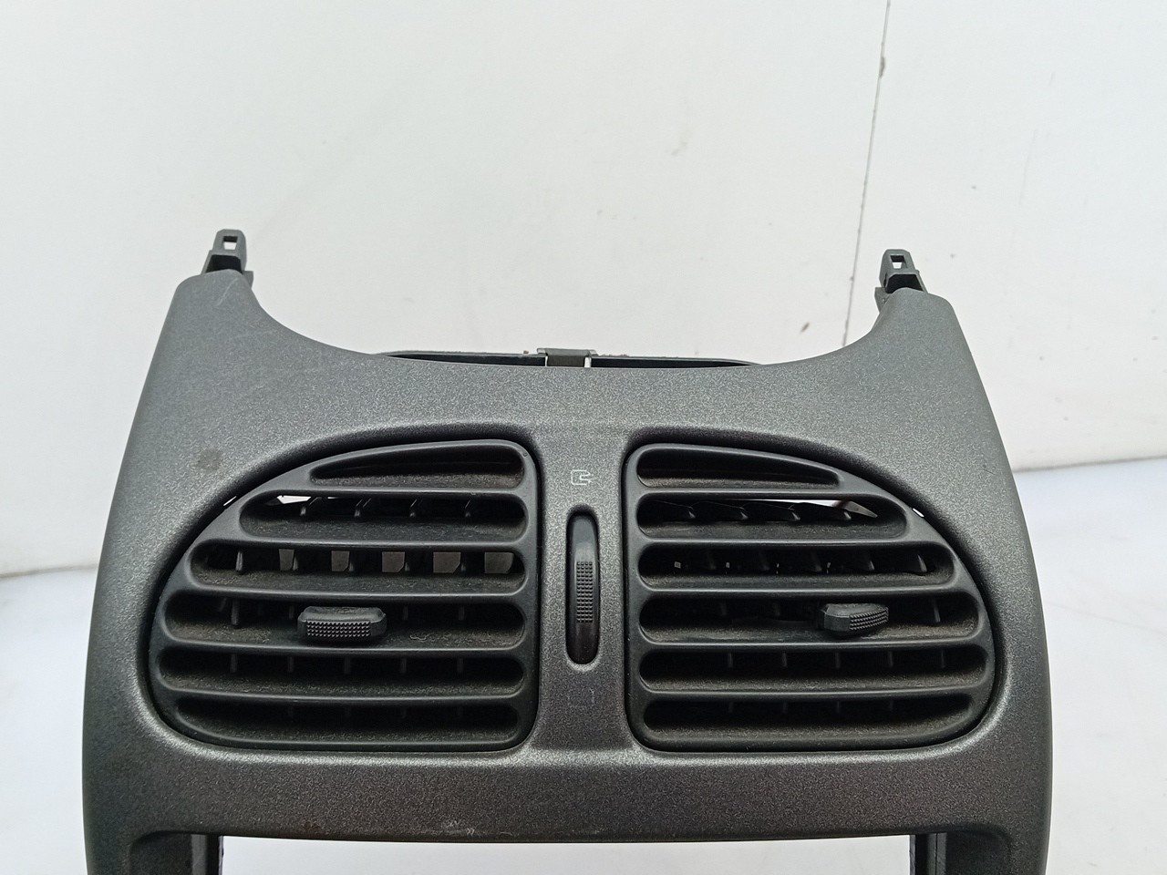 Difusor / saída de ar PEUGEOT 206 SW (2E/K) Imagem-1