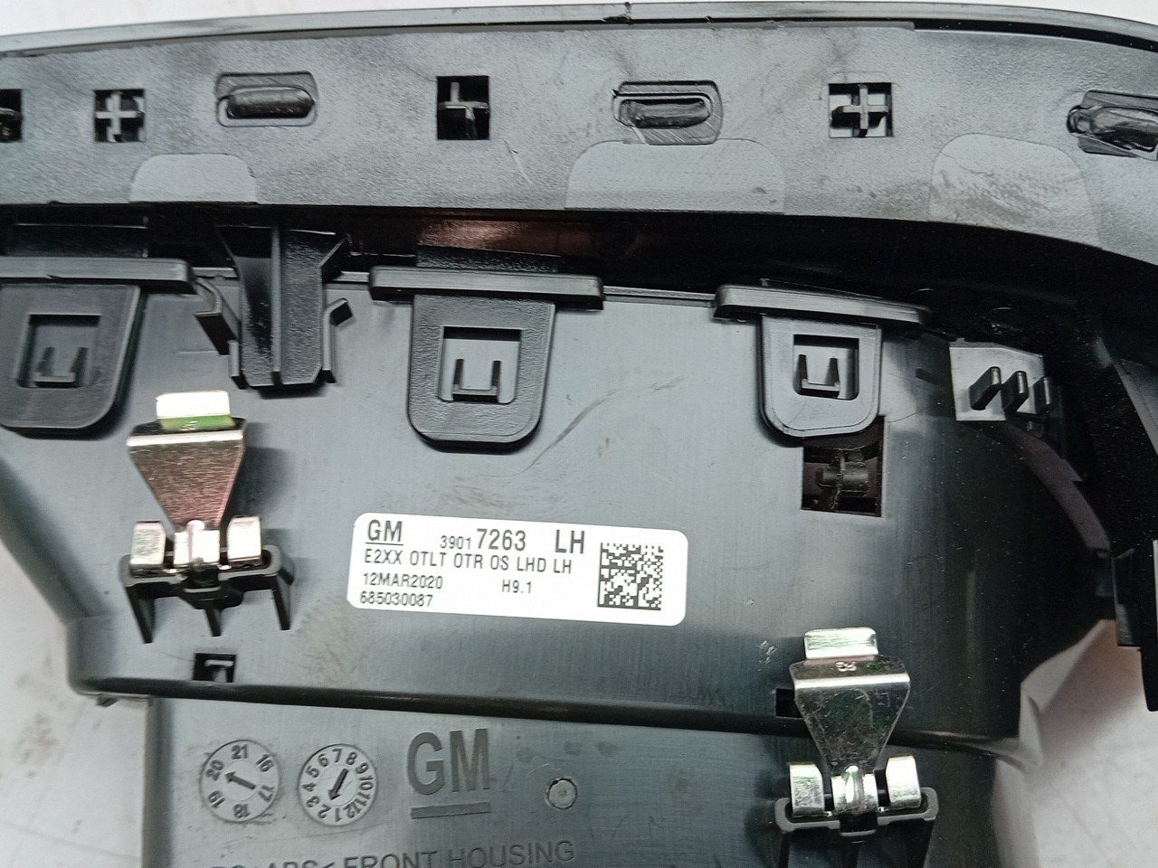 Difusor / salida de aire OPEL Insignia B Grand Sport (Z18) Imagem-2