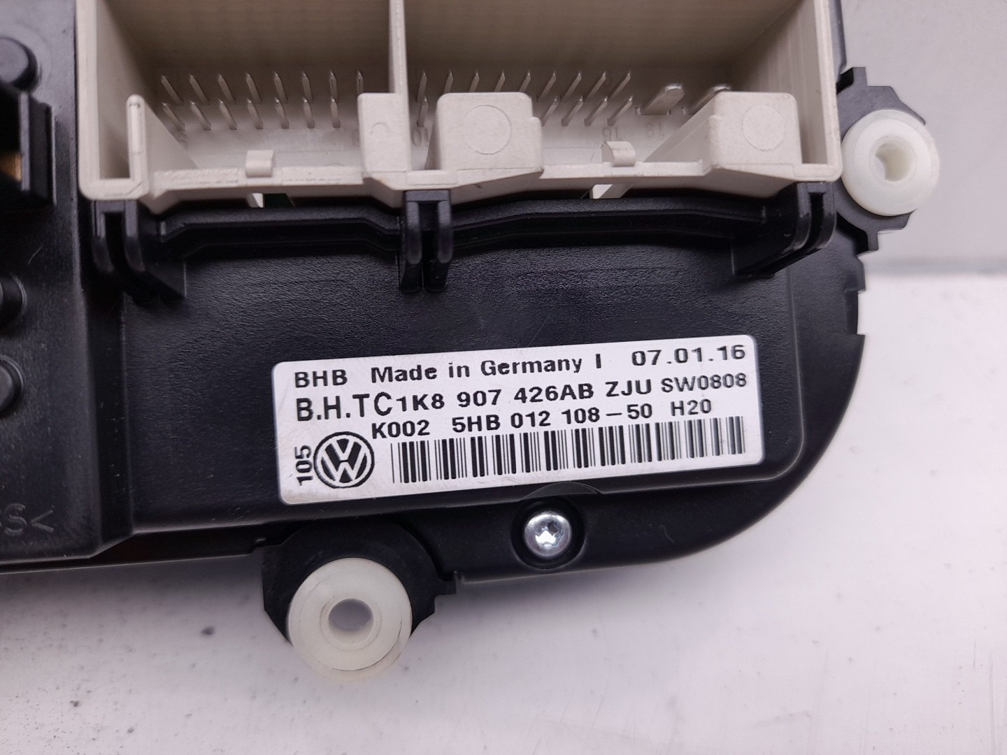 Botón / interruptor de aire acondicionado VOLKSWAGEN Jetta IV (162, 163) Imagem-2