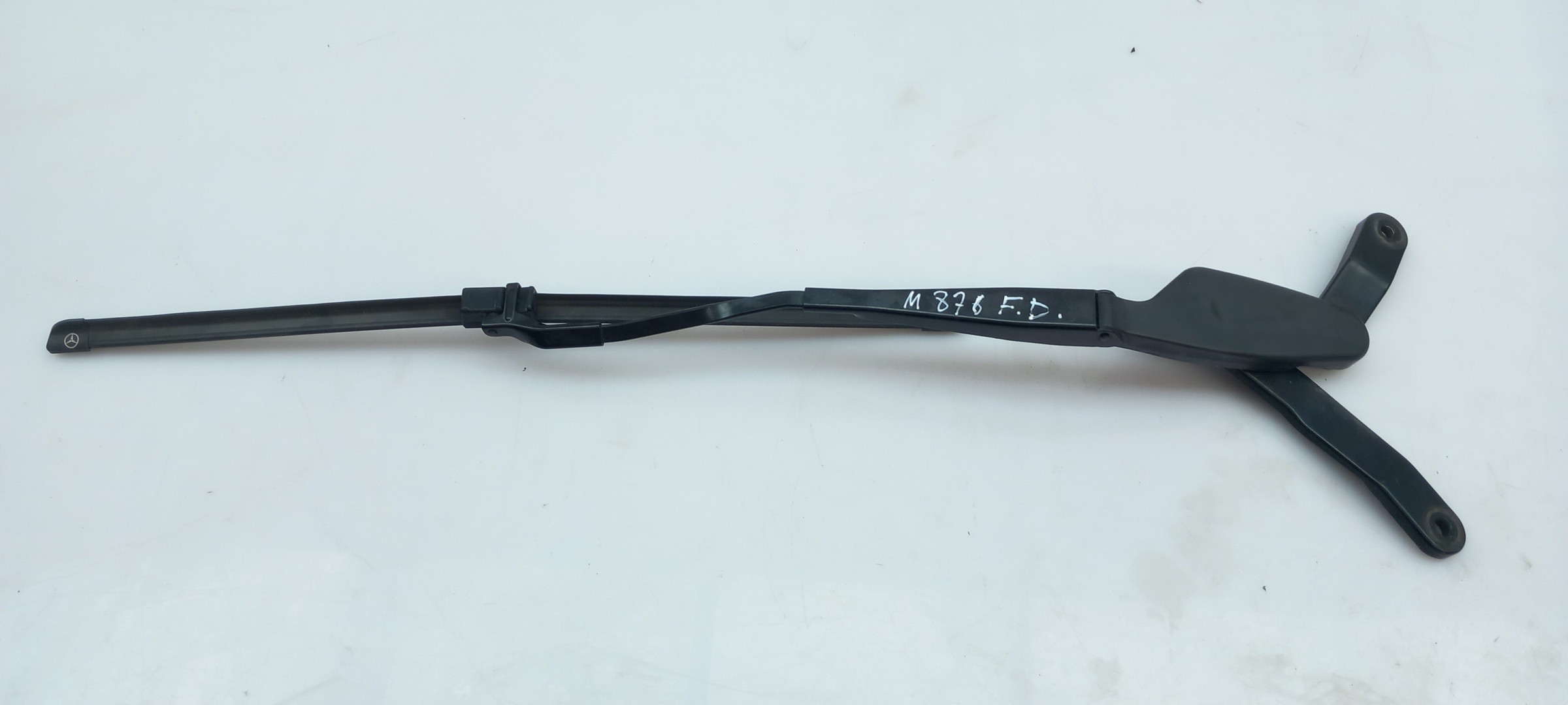 Brazo de limpiaparabrisas delantero derecho MERCEDES-BENZ Classe C (W204) Imagem-1