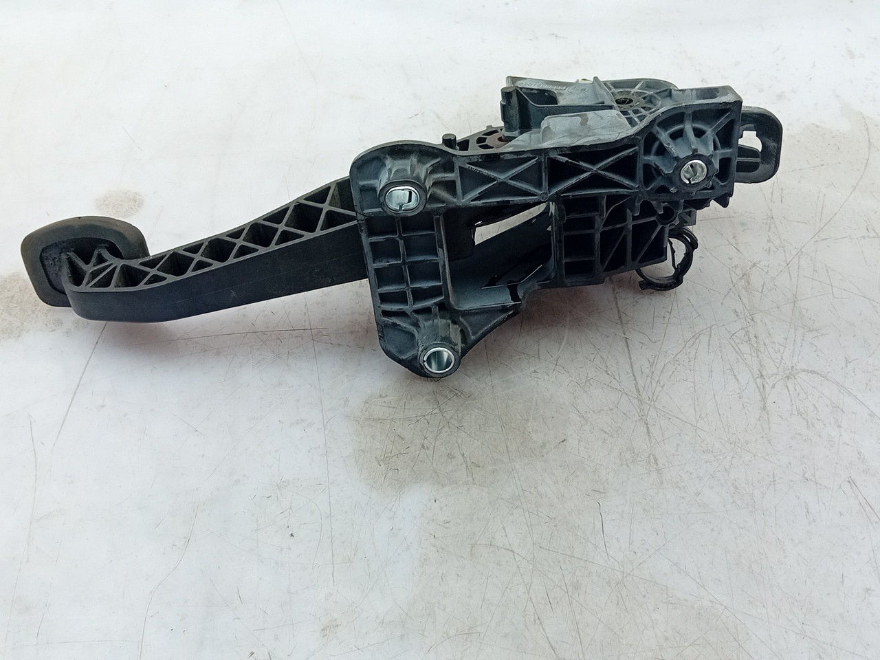 Clutch Pedal DACIA Sandero II (5S_) Imagem-1