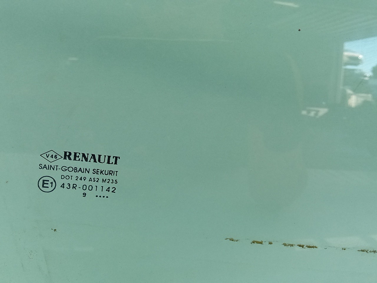 Vitre porte avant Droite RENAULT Megane III (BZ0_) Imagem-1