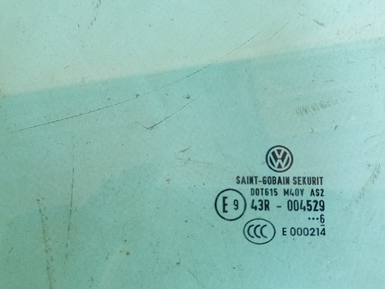 Vidro porta frente esquerda VOLKSWAGEN Jetta IV (162, 163) Imagem-1