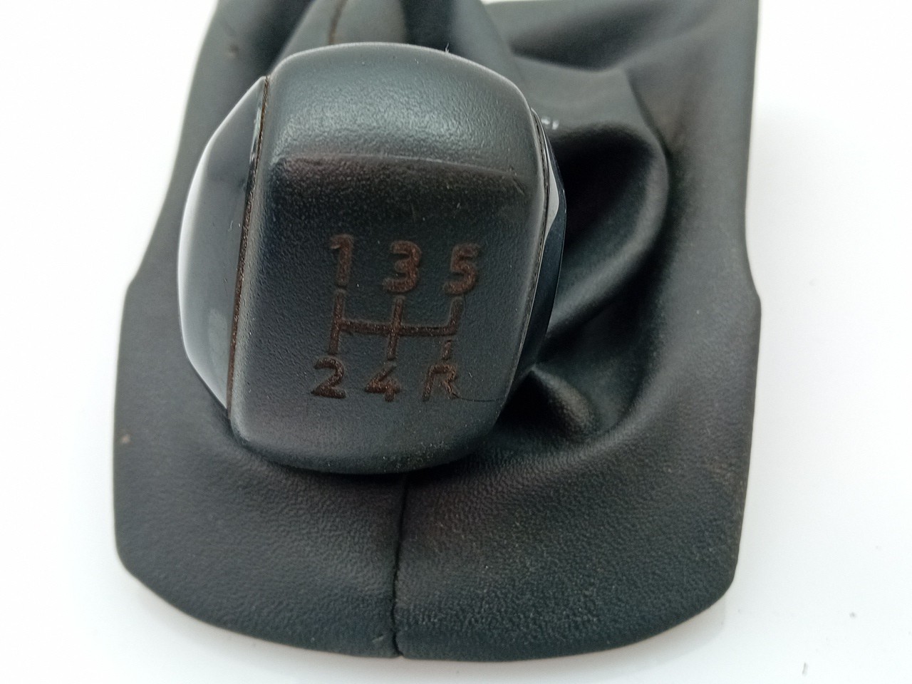 Gear lever shifter / knob  PEUGEOT 208 Imagem-1