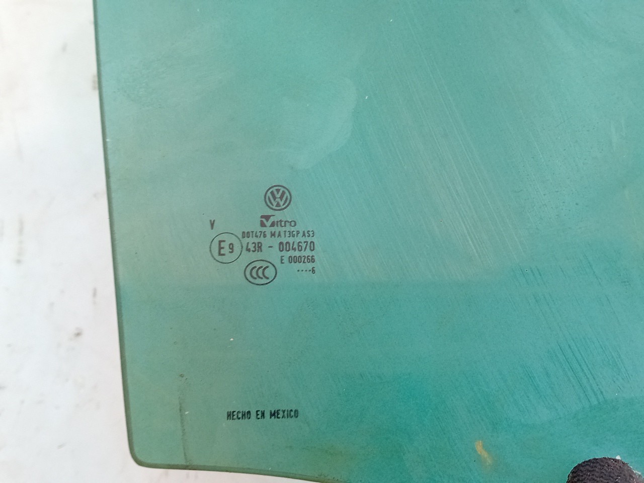 Vidro porta trás direito VOLKSWAGEN Jetta IV (162, 163) Imagem-1