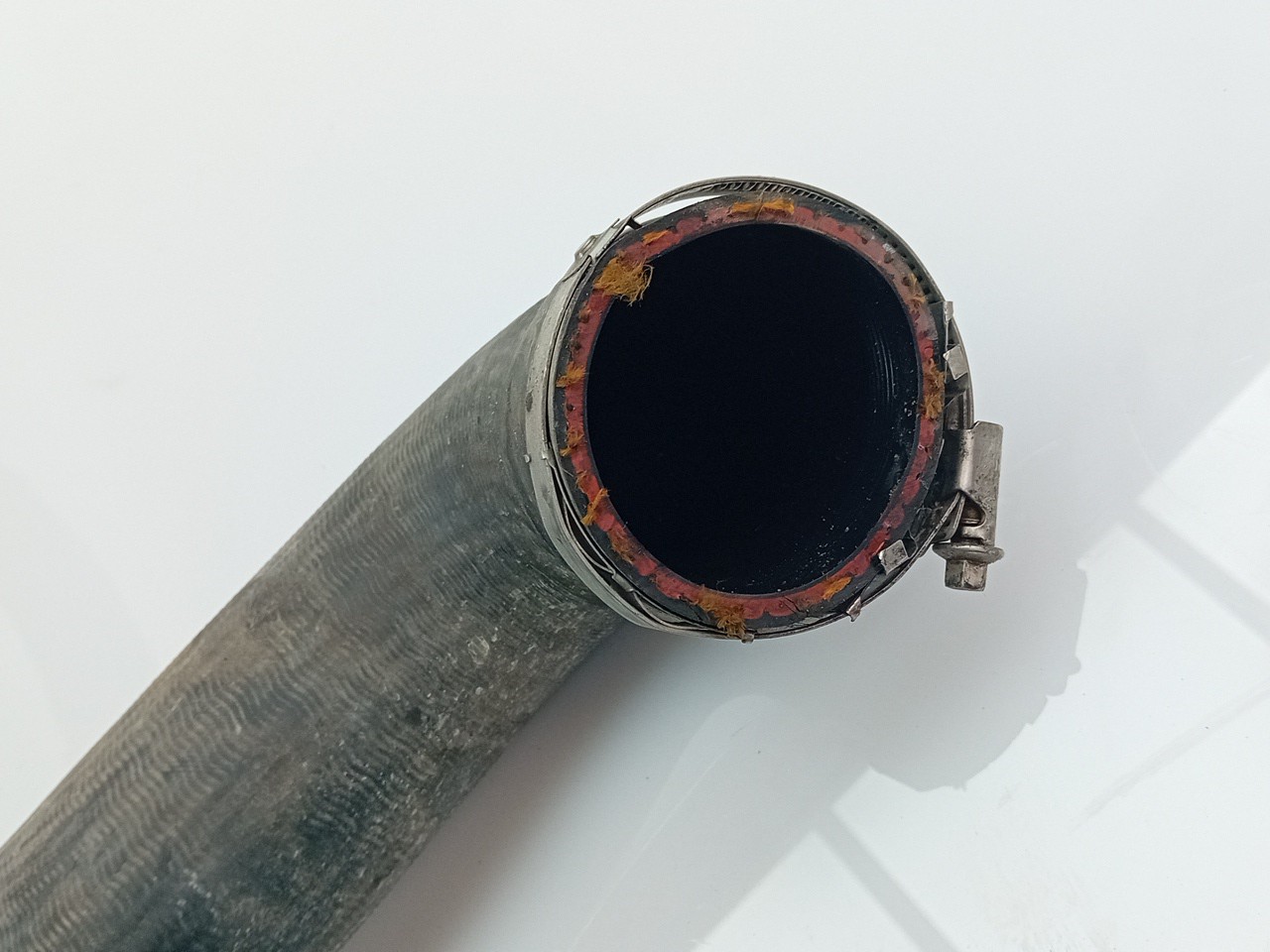 Intercooler pipe VOLKSWAGEN Caddy III Kombi (2KB, 2KJ, 2CB, 2CJ) Imagem-2