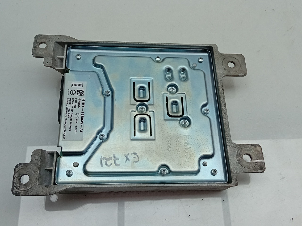 Module générique FORD Fiesta VII (HJ, HF) Imagem-1