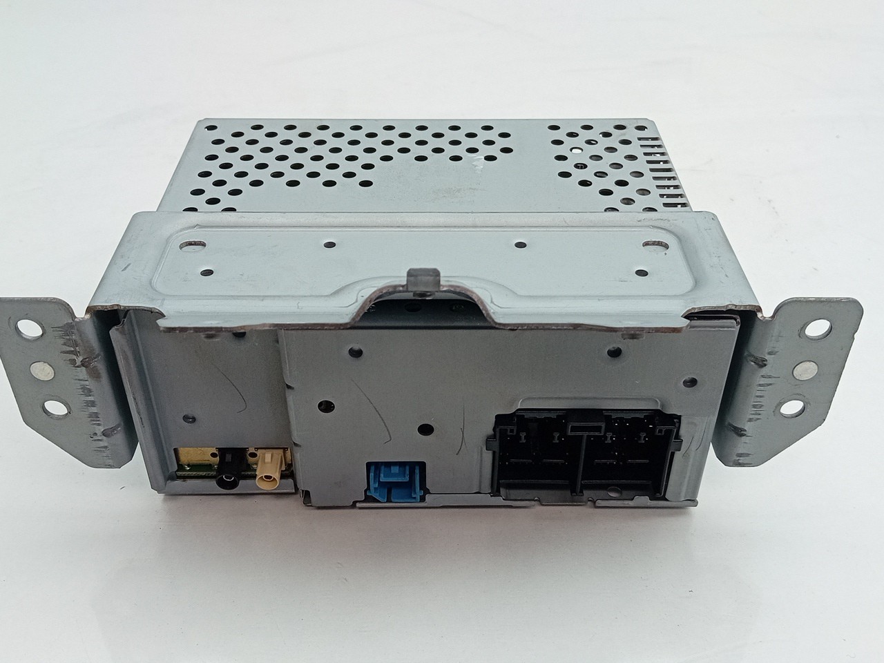 Autoradio FORD Fiesta VII (HJ, HF) Imagem-1