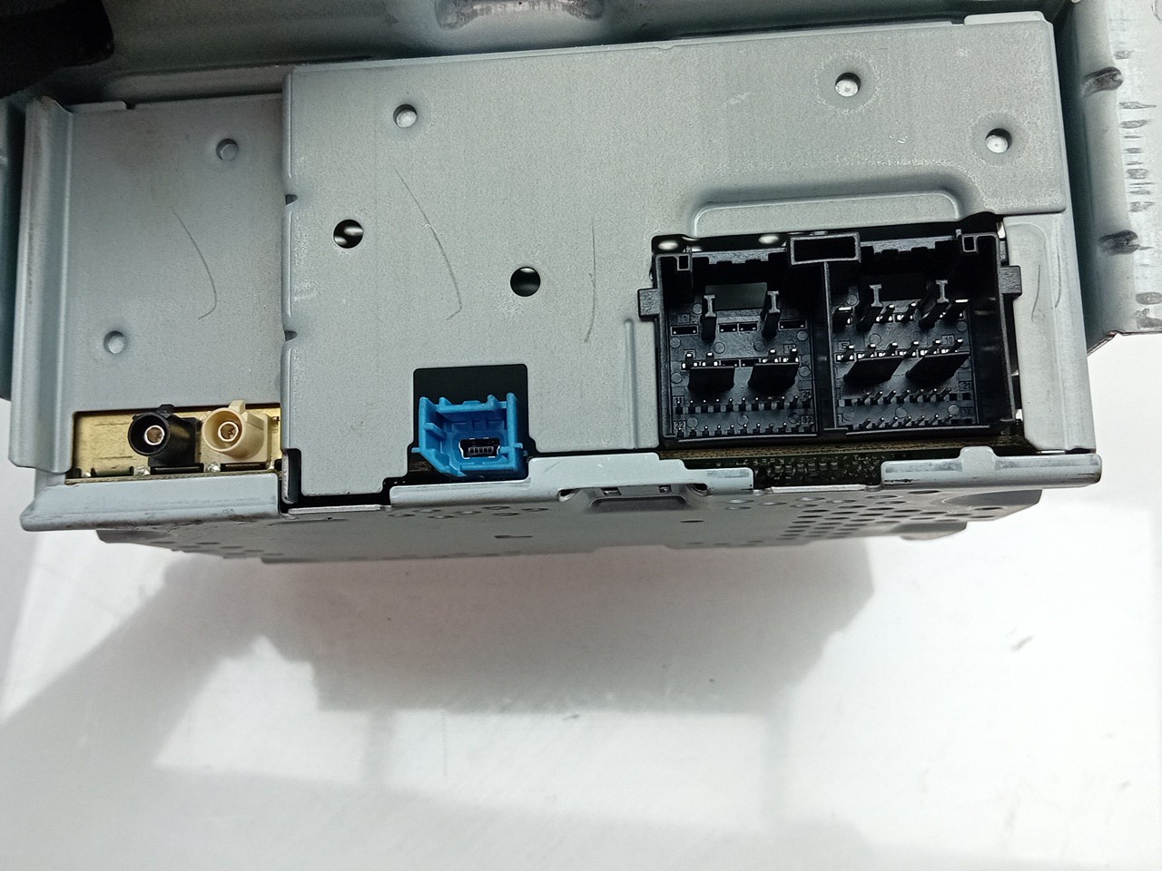 Autoradio FORD Fiesta VII (HJ, HF) Imagem-2