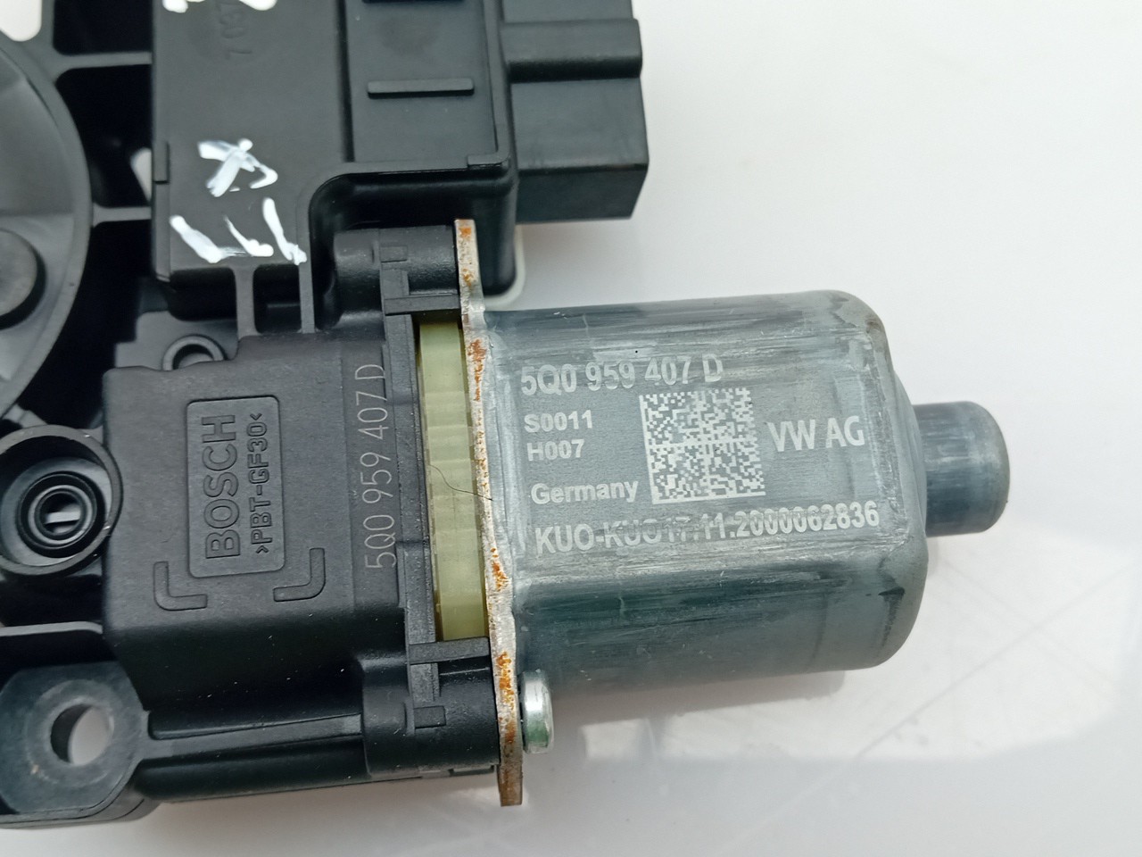 Motor vidro trás direito VOLKSWAGEN Polo (AW1) Imagem-3