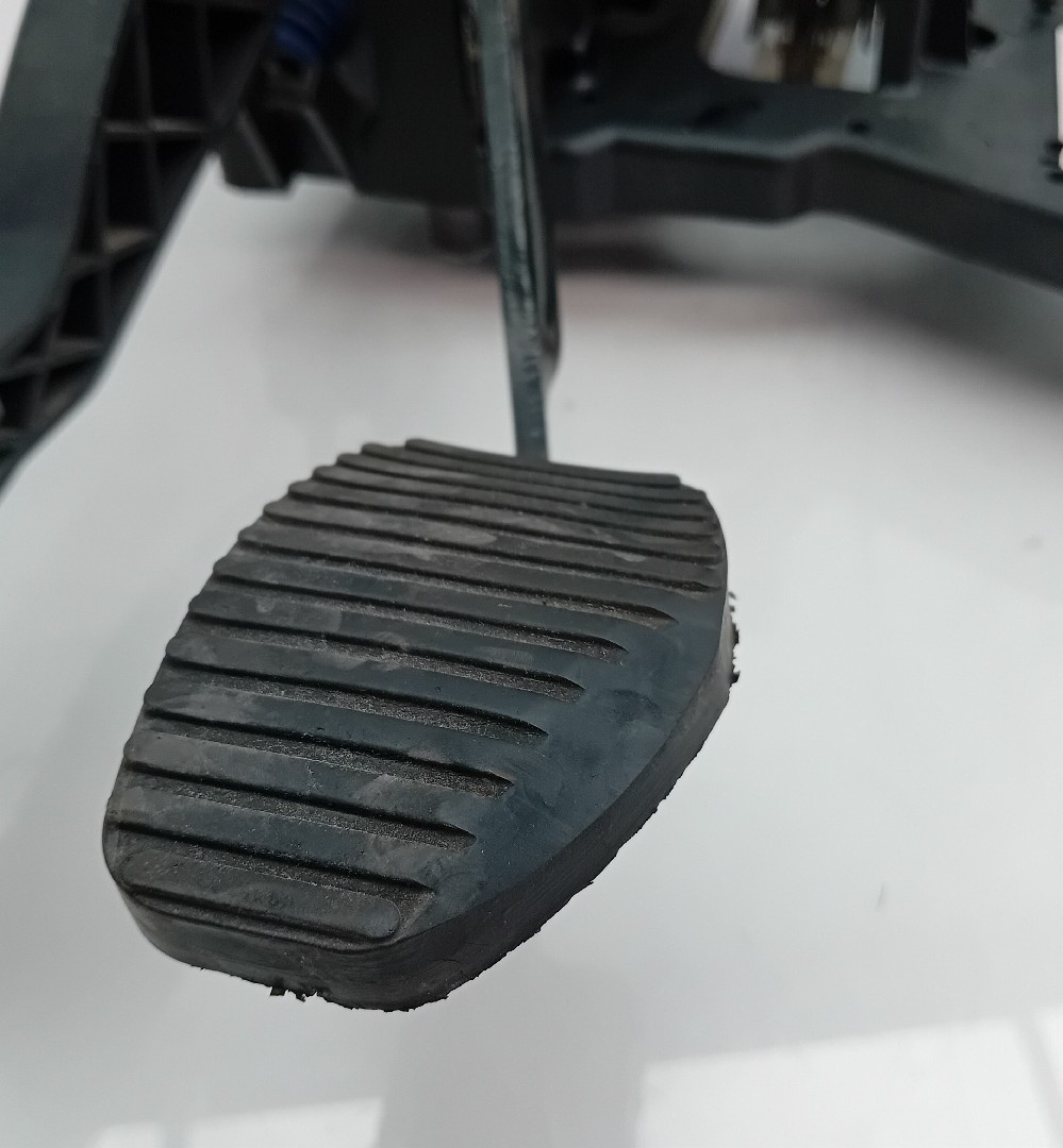 Pedal de freno PEUGEOT 508 Imagem-1
