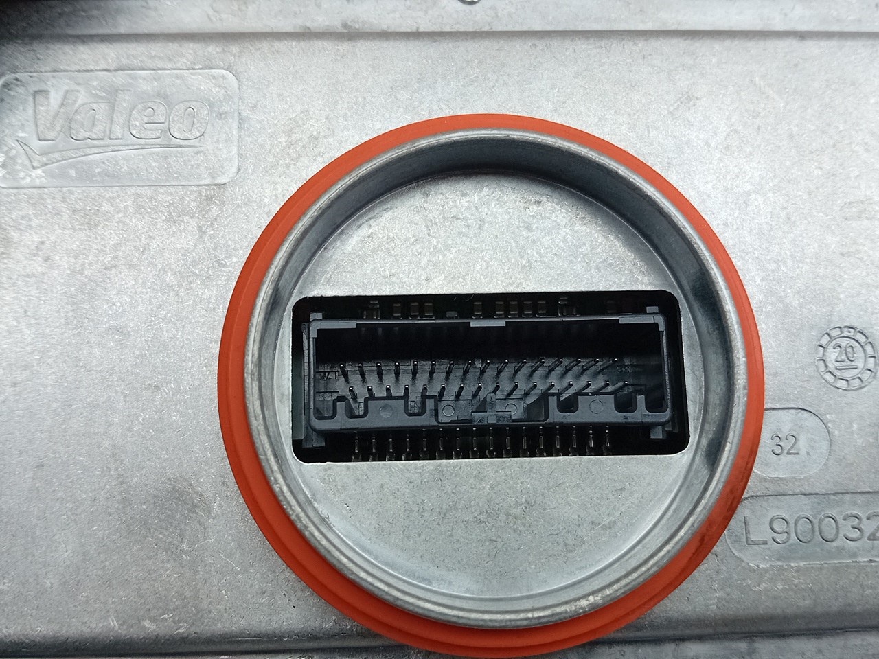 Lighting control unit / Lights ECU PEUGEOT 5008 II (M_) Imagem-2