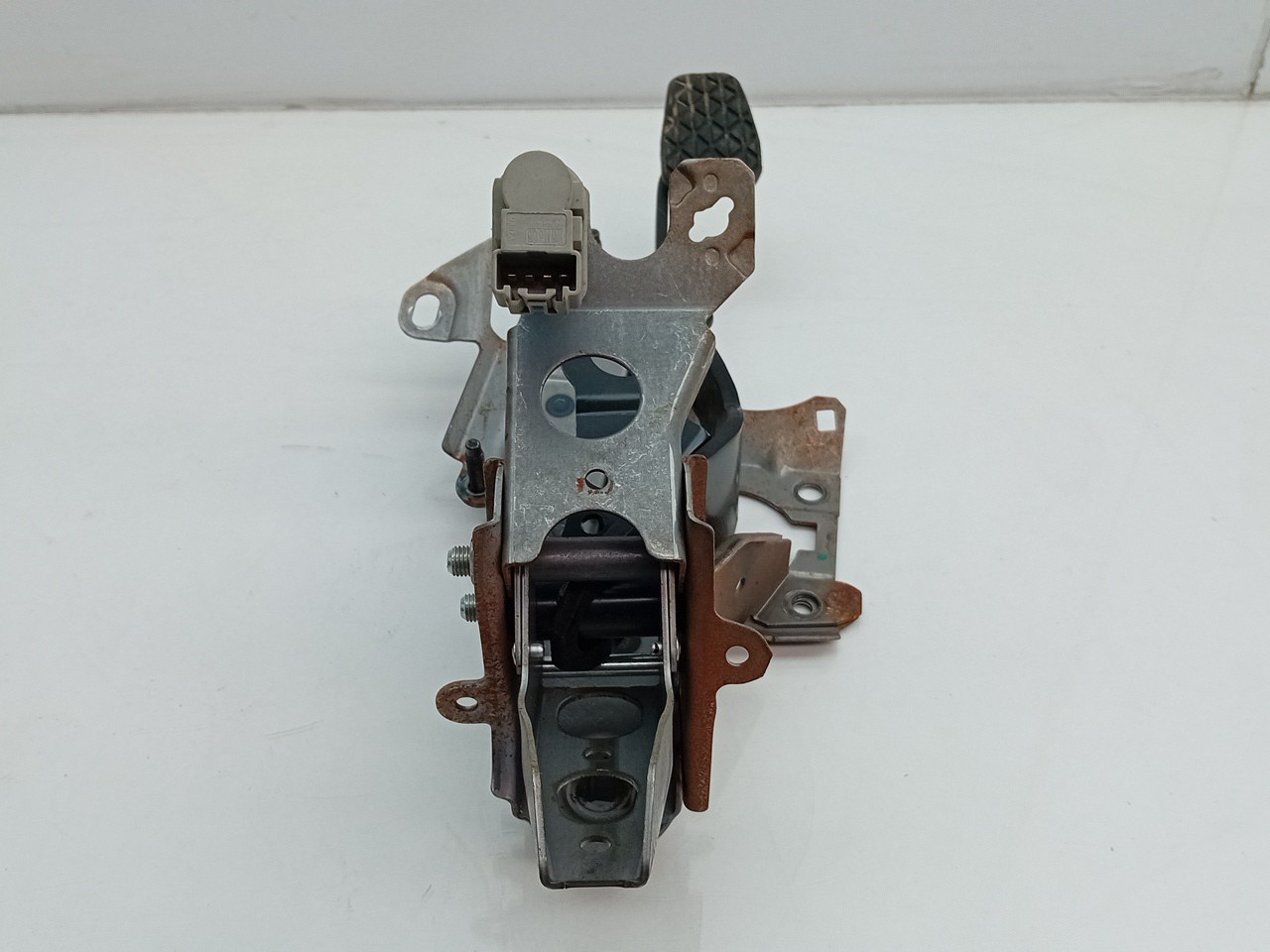 Pedal de freno FORD Fiesta VII (HJ, HF) Imagem-1