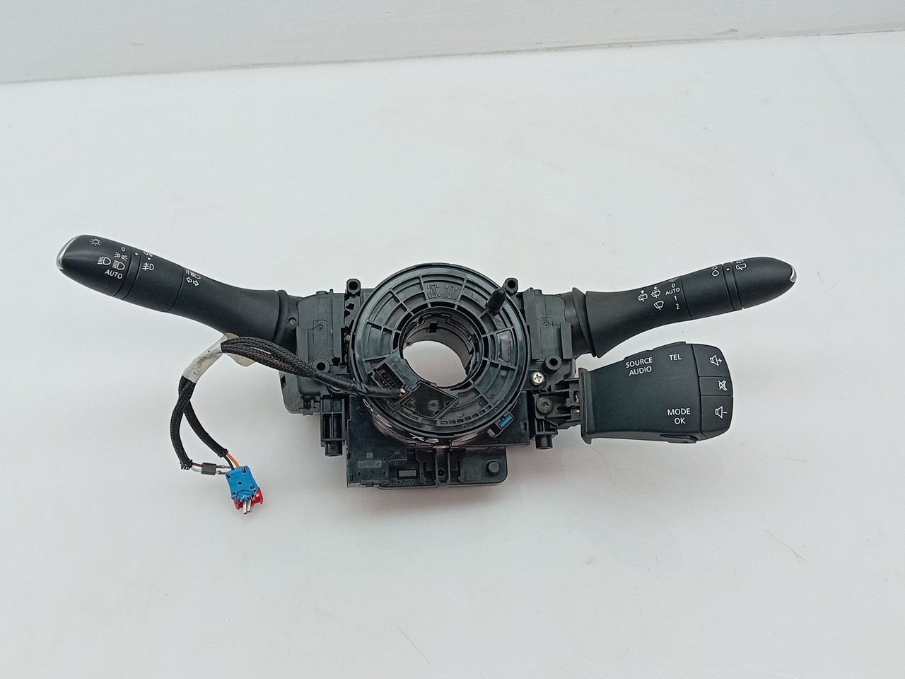 Conjunto / manetes de luzes e limpa vidros RENAULT Megane IV Grandtour (K9A/M_) Imagem-0