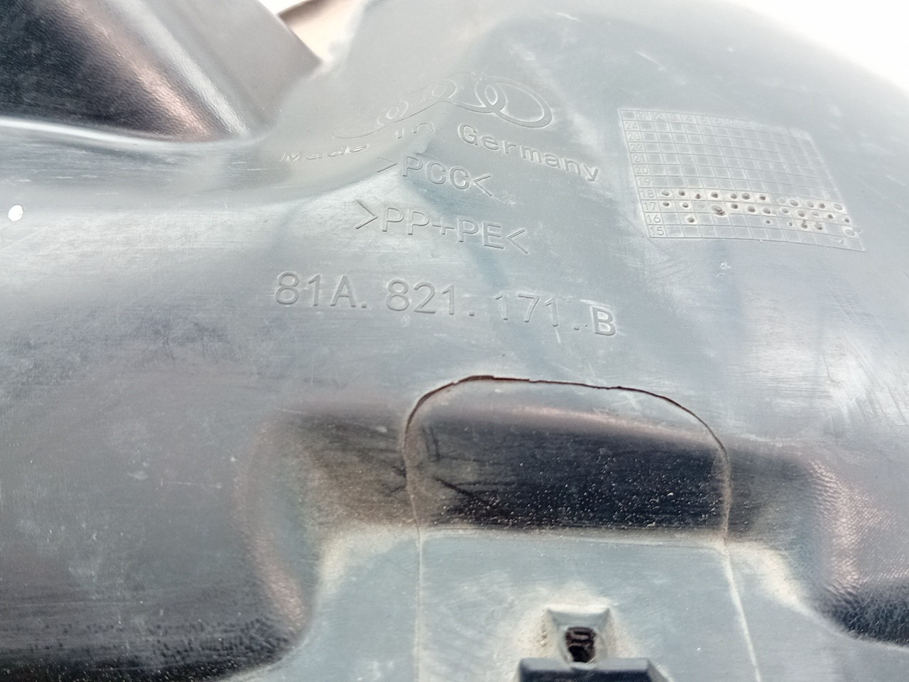 Cava roda frente esquerda AUDI Q2 (GA) Imagem-1