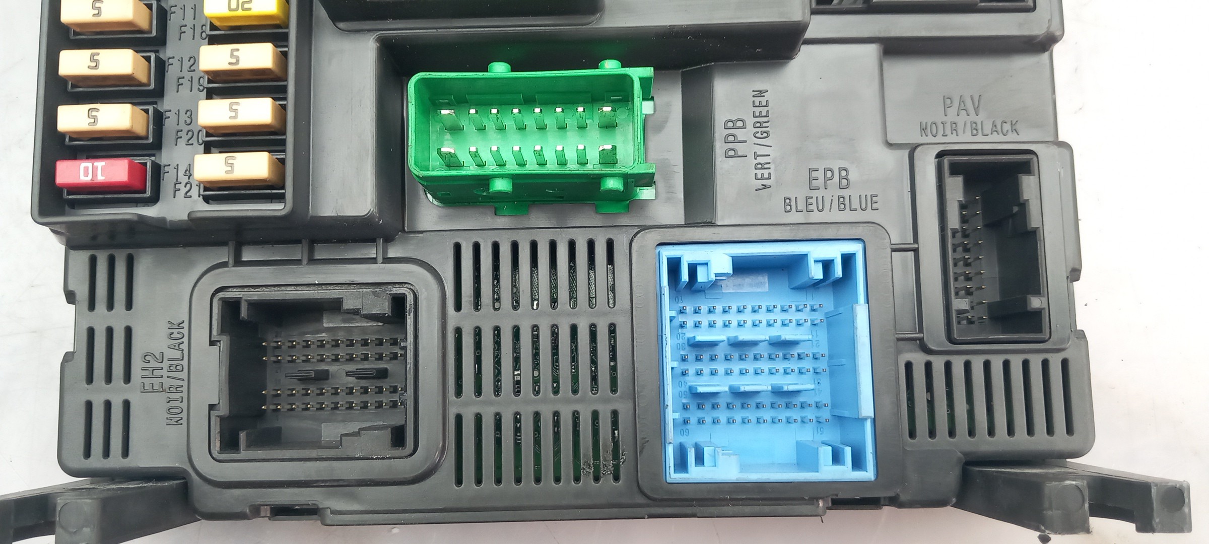 Caja fusibles / SAM / BSI PEUGEOT 2008 I (CU_) Imagem-2