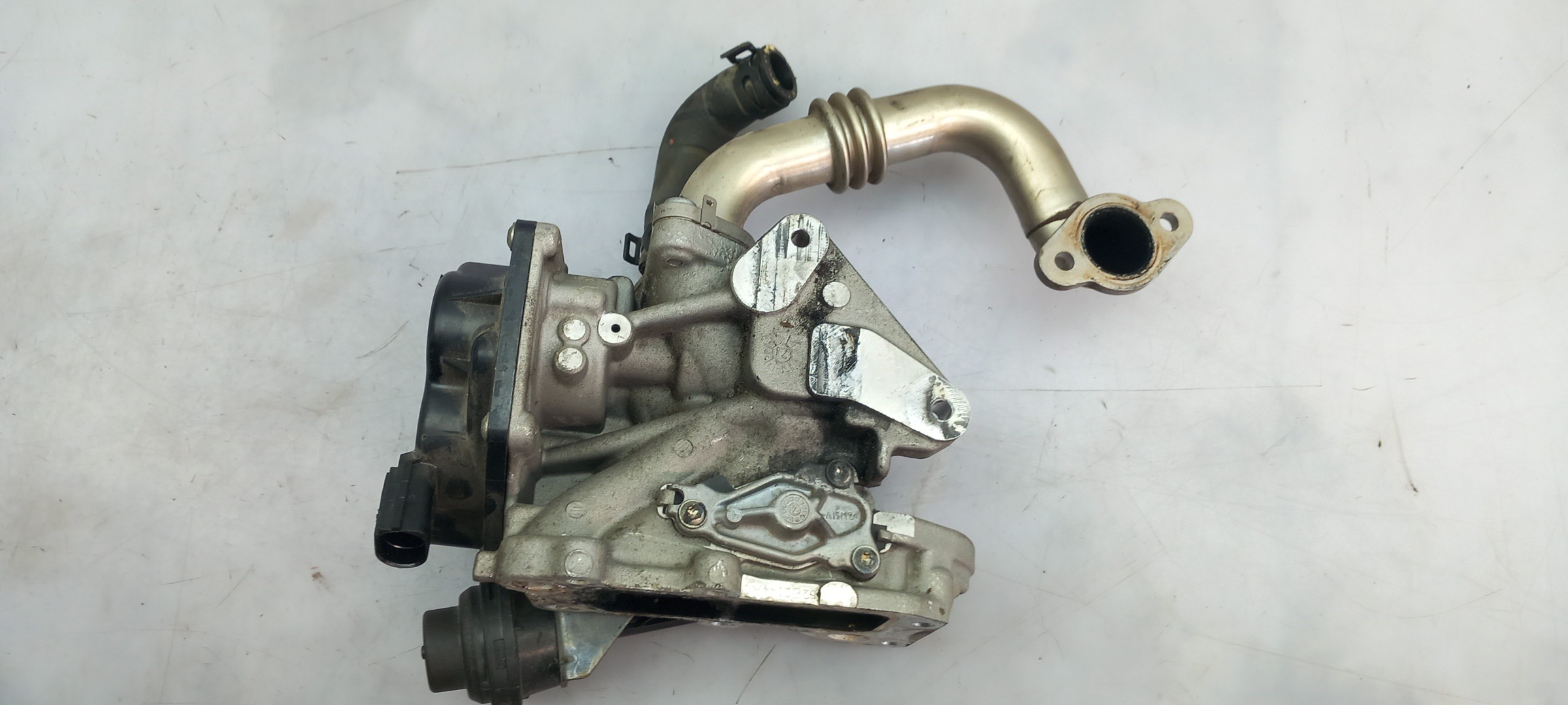 EGR valve AUDI A4 Avant (8K5, B8) Imagem-1