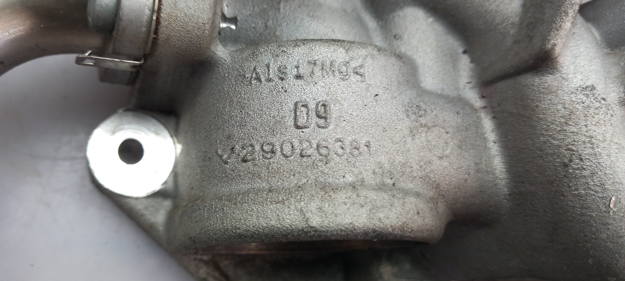 EGR valve AUDI A4 Avant (8K5, B8) Imagem-4