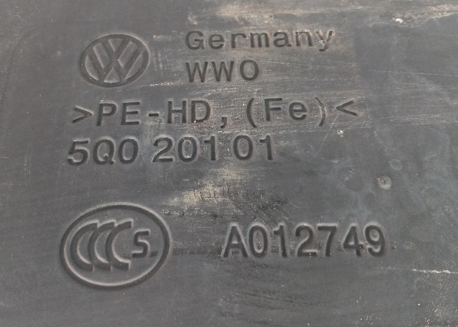 Depósito combustível VOLKSWAGEN Golf VII (5G1, BQ1, BE1, BE2) Imagem-2