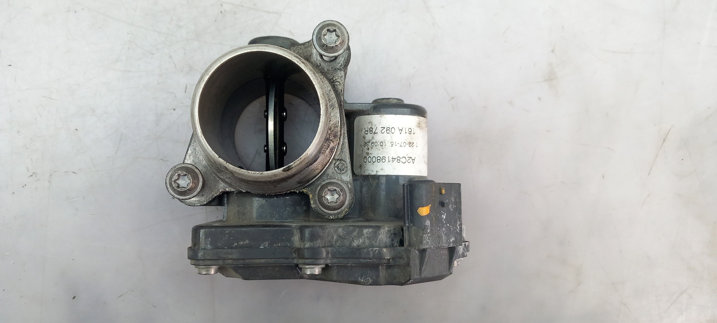 Throttle body