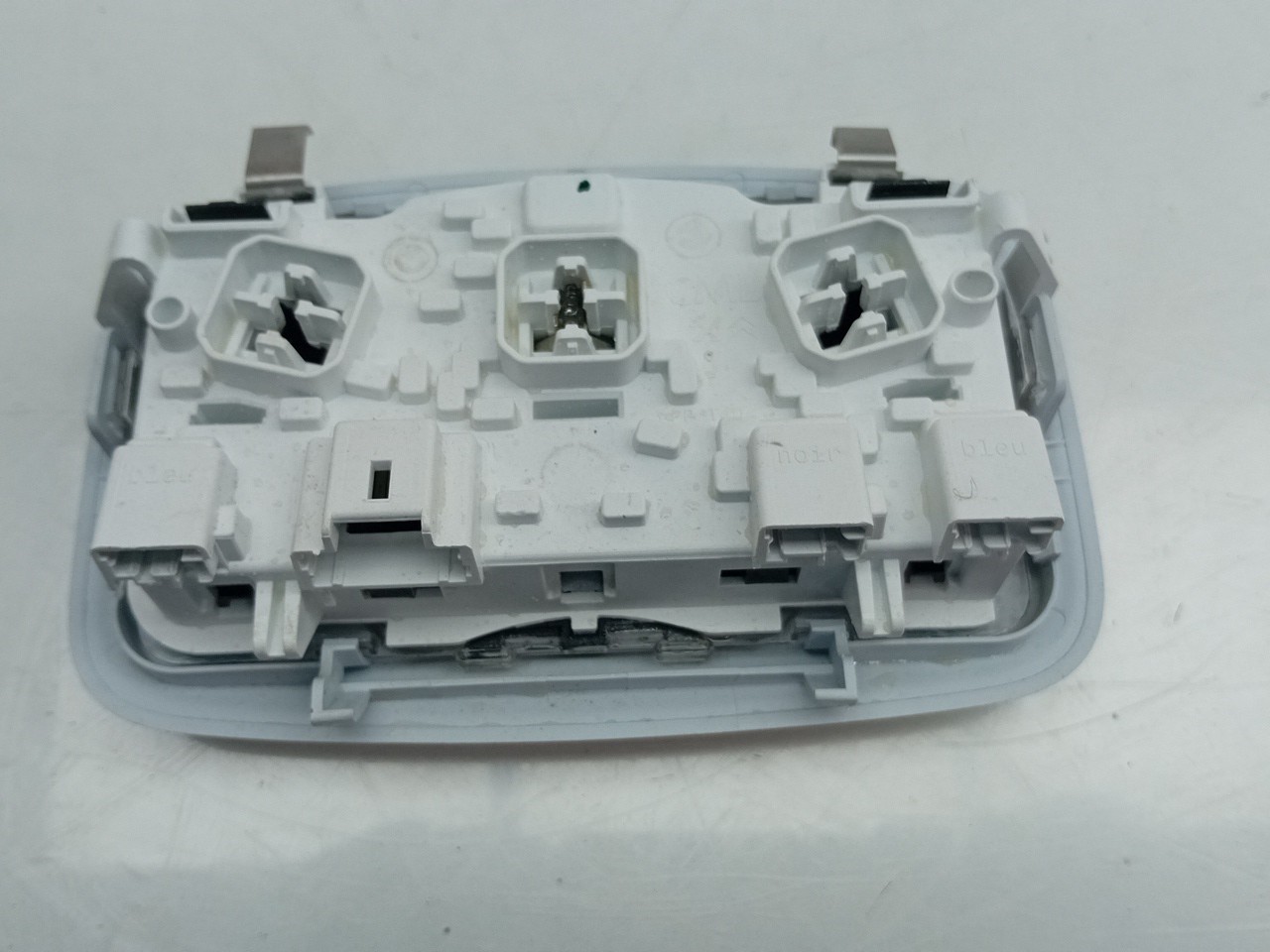 Front seat light PEUGEOT 2008 I (CU_) Imagem-1