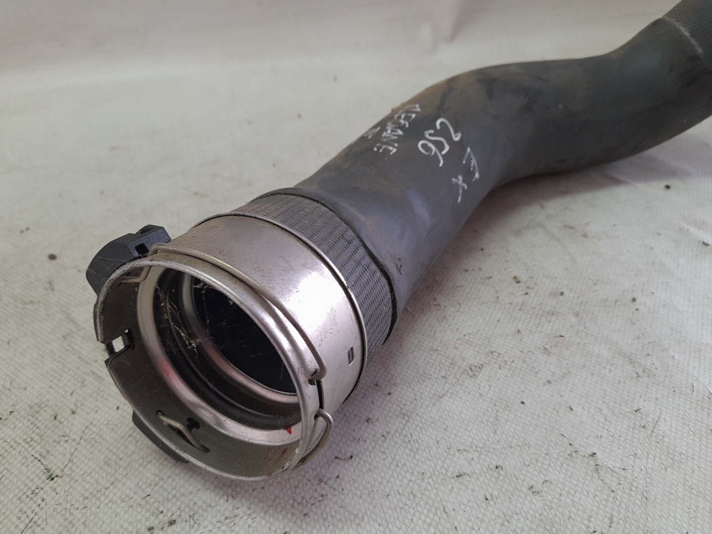 Tubo intercooler RENAULT Megane IV Grandtour (K9A/M_) Imagem-1