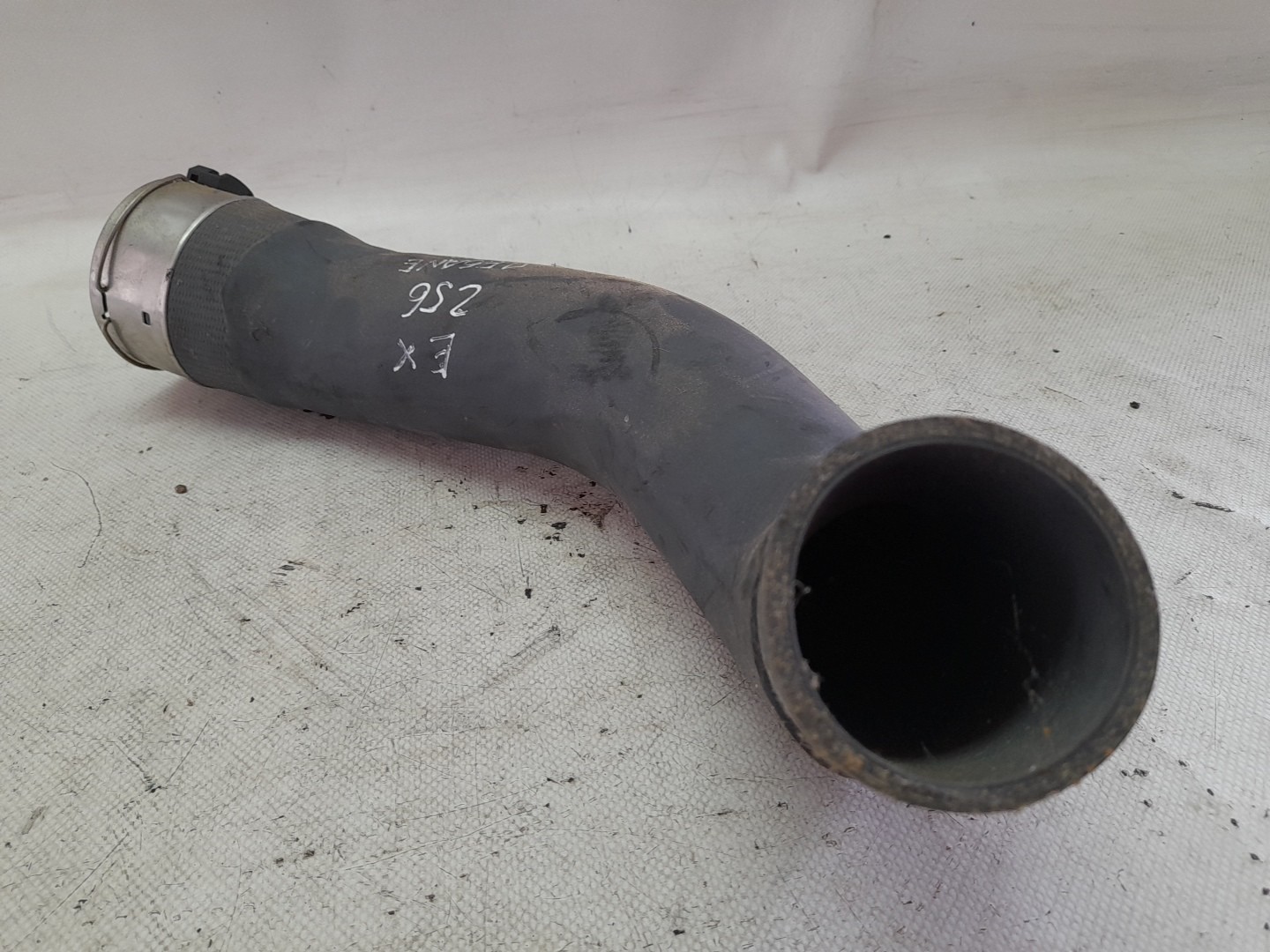 Tubo intercooler RENAULT Megane IV Grandtour (K9A/M_) Imagem-2