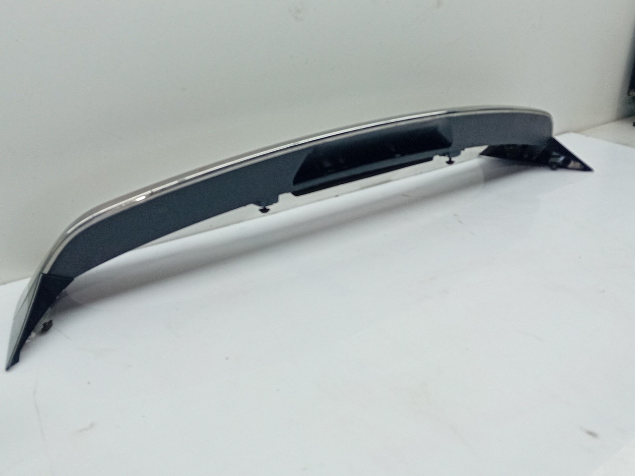 Spoiler / alerón portón trasero PEUGEOT 2008 I (CU_) Imagem-1