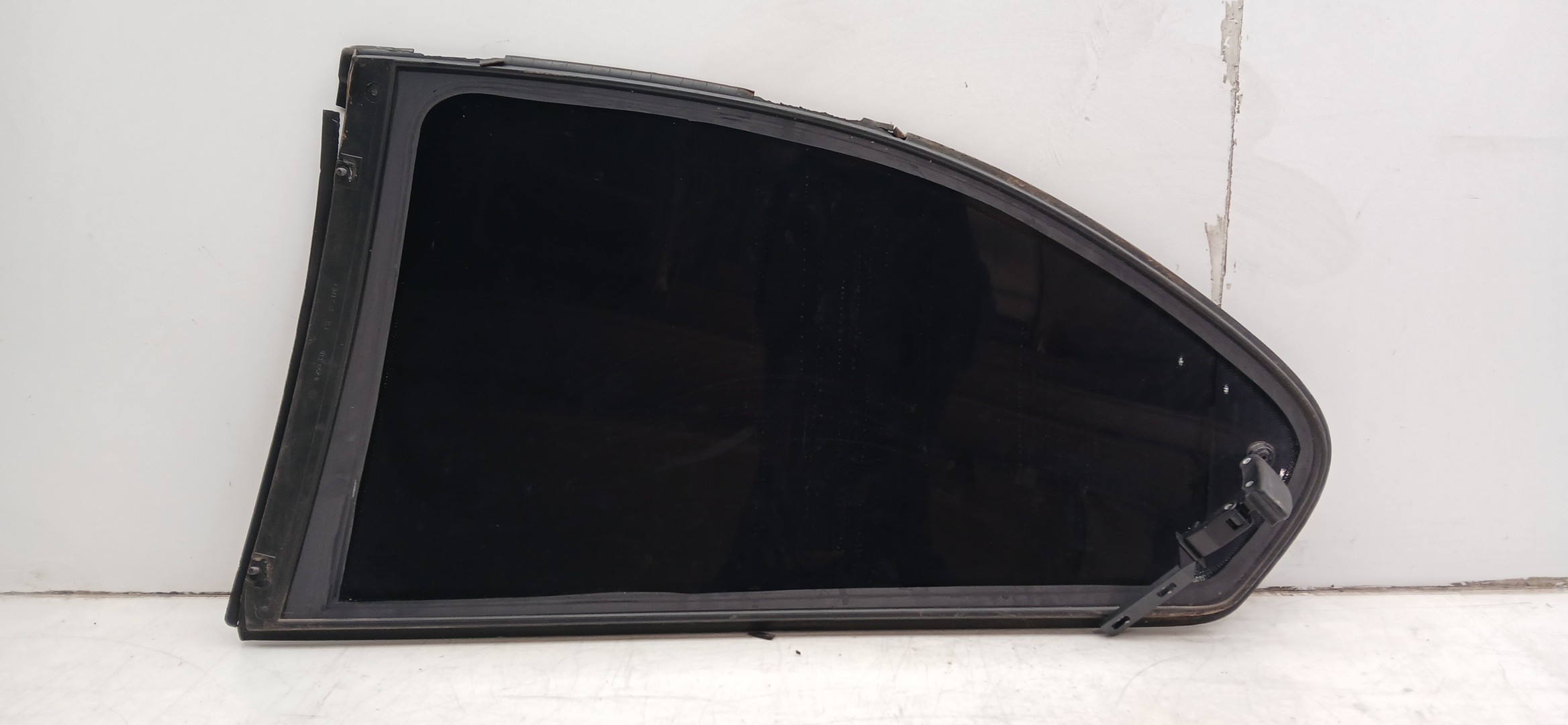 Vidro do painel trás direito BMW 3 Compact (E46) Imagem-1