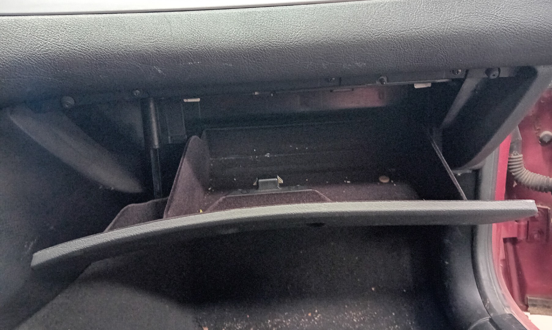 Guantera BMW 3 Compact (E46) Imagem-1
