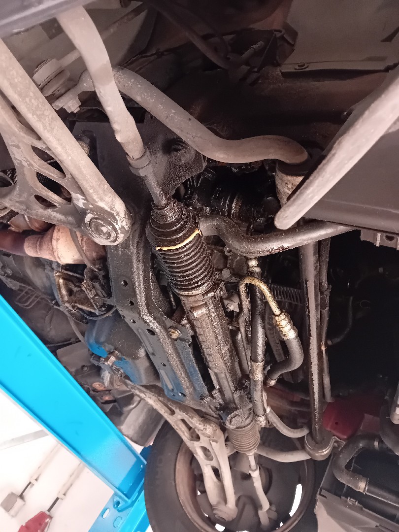 Steering box