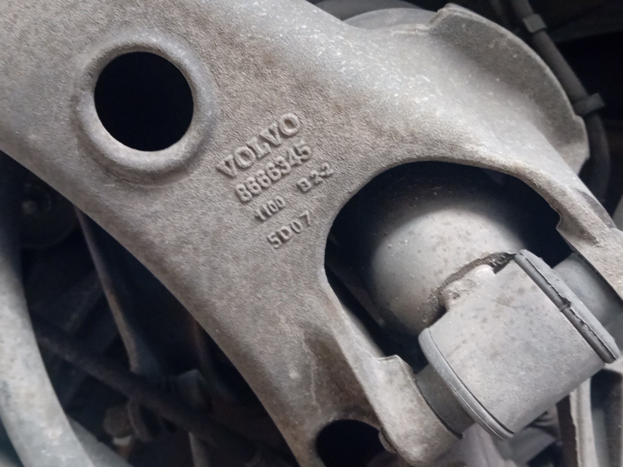 Braccio di sospensione anteriore sinistro VOLVO XC90 I Imagem-1