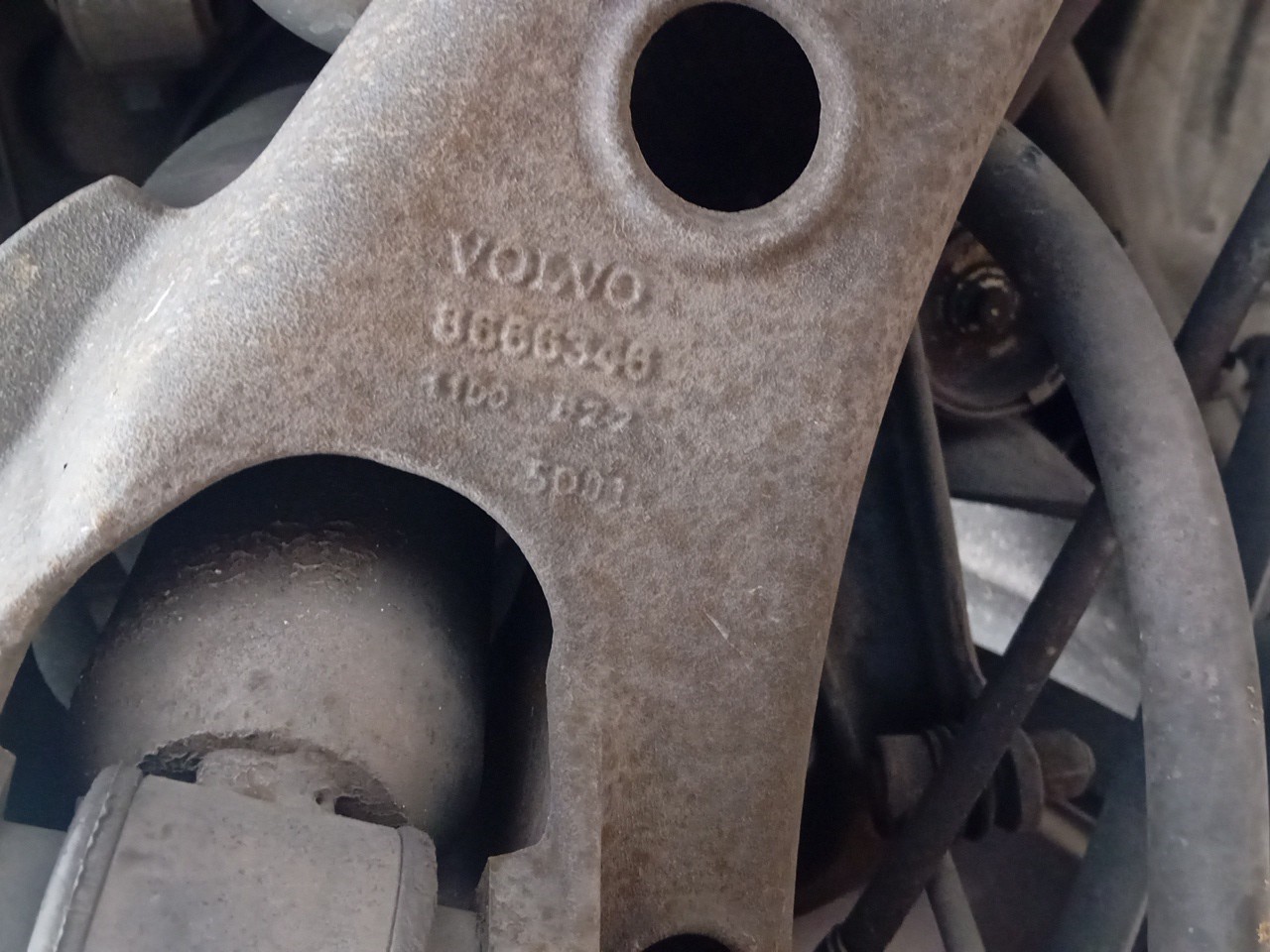 Brazo suspensión trasero derecho VOLVO XC90 I Imagem-1
