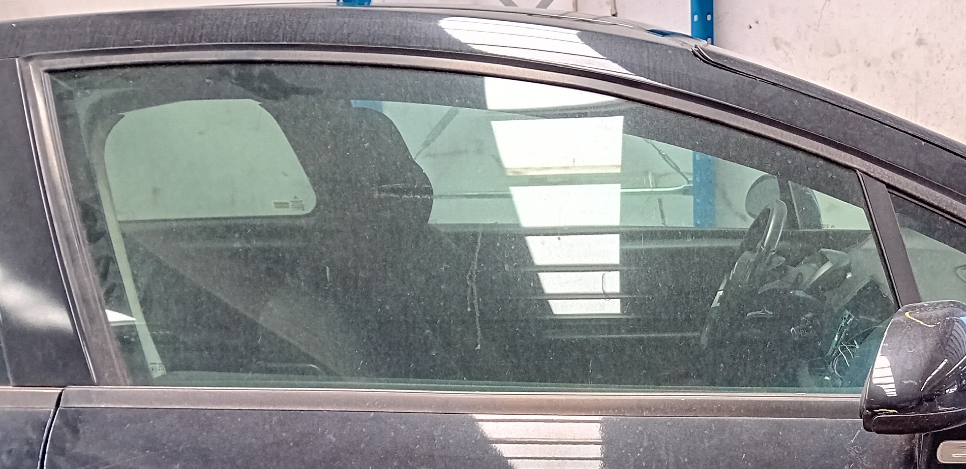 Vitre porte avant Droite