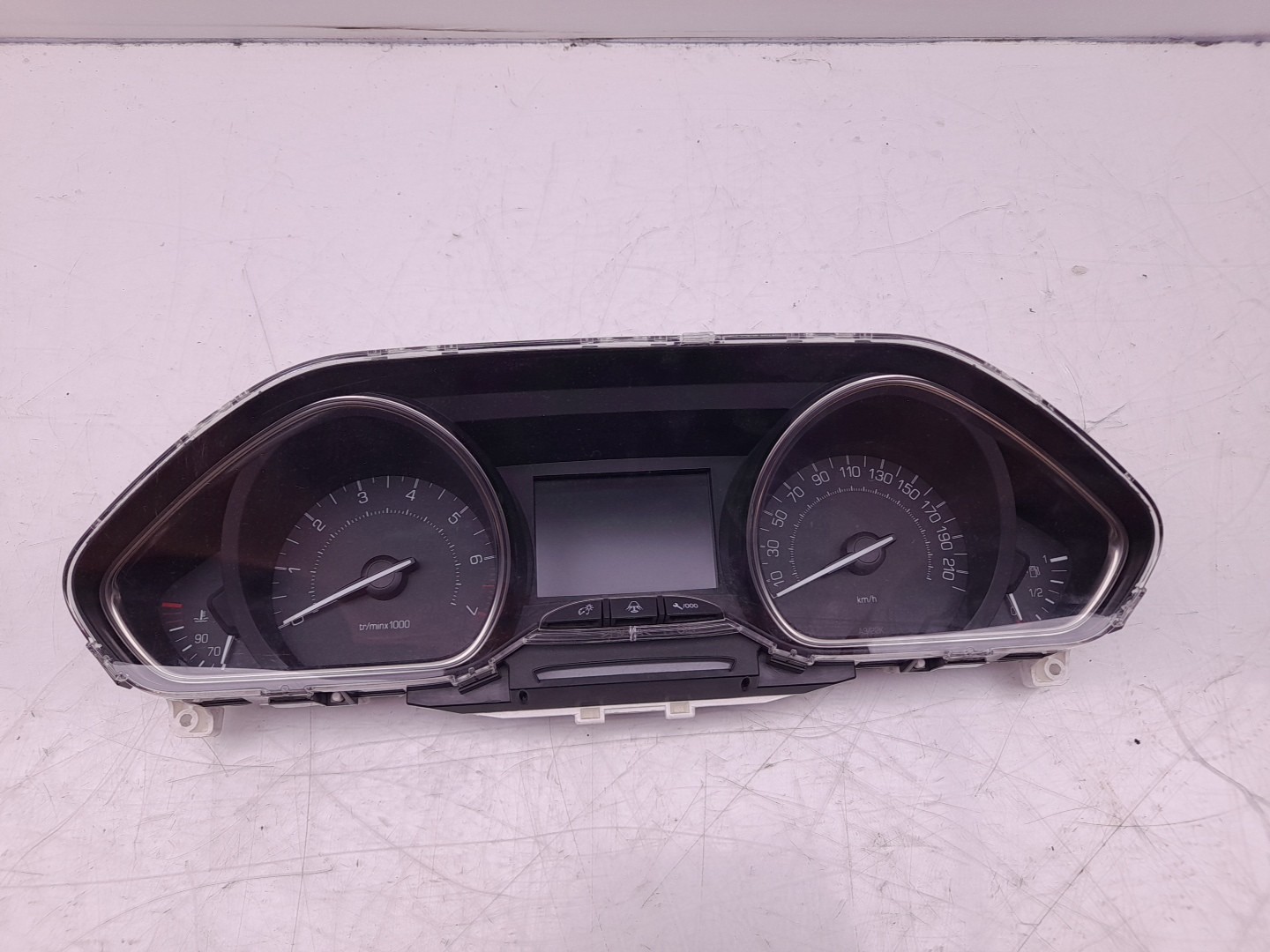 Instrument cluster