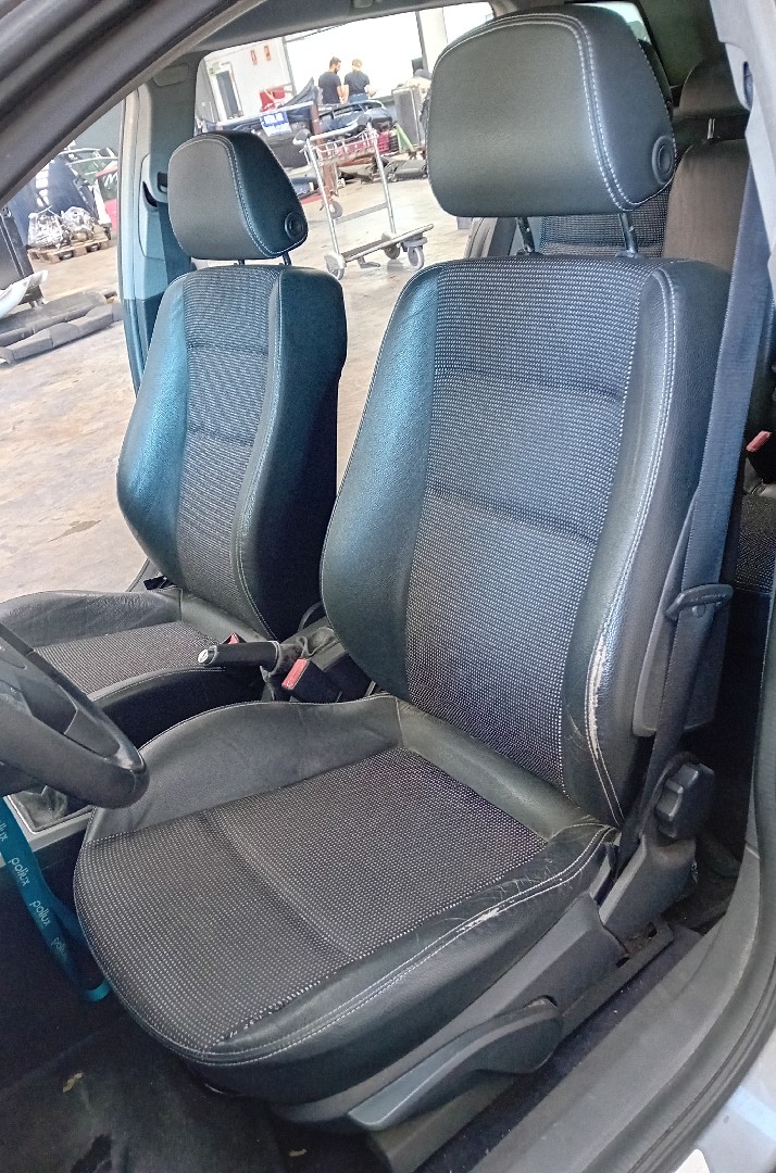 Set di sedili OPEL Astra H Caravan (L35) Imagem-0