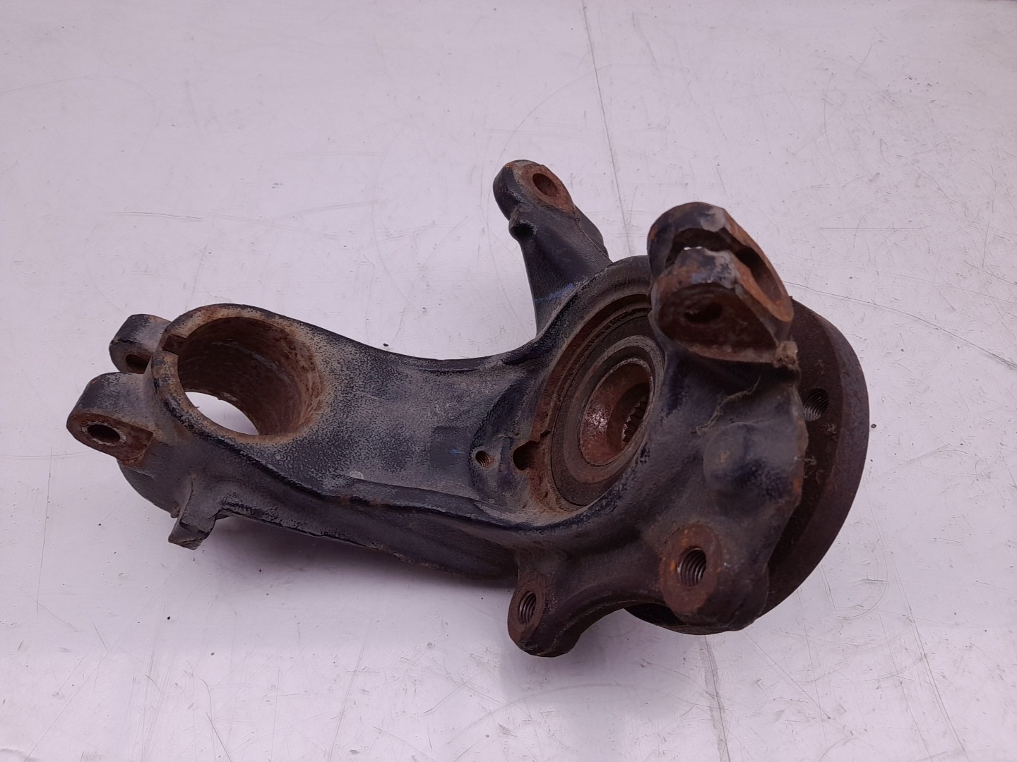 Right front steering knuckle PEUGEOT 2008 I (CU_) Imagem-2