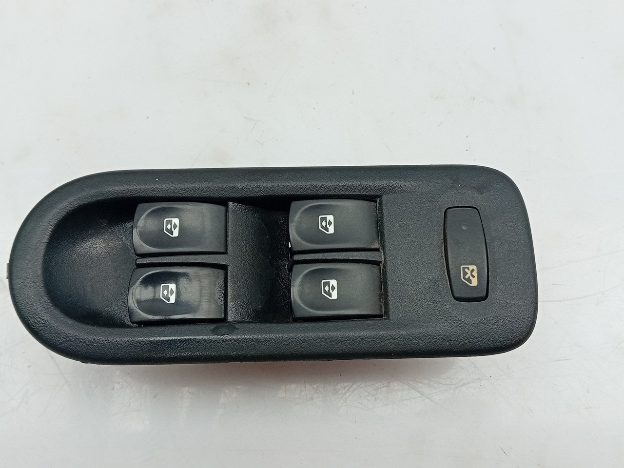 Left Front window control
